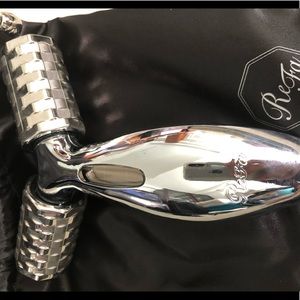 ReFa Pro - Platinum Electronic Roller